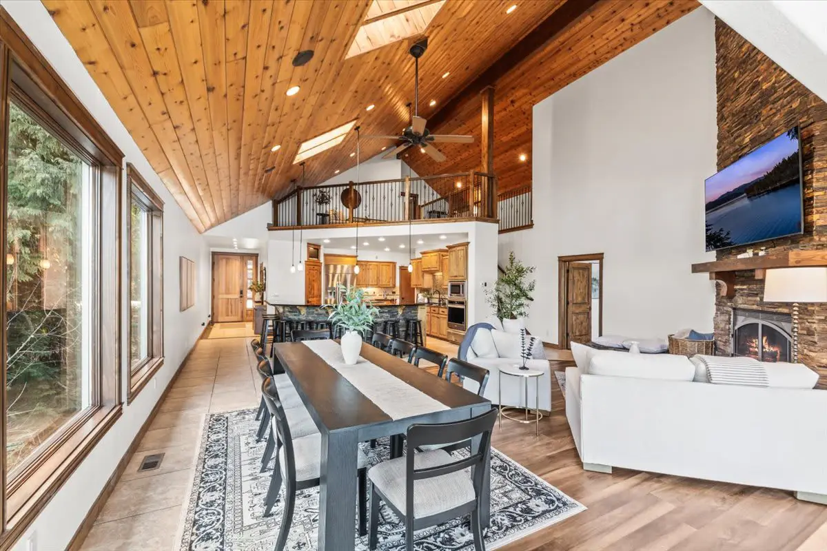 DeJa View - Entire Home