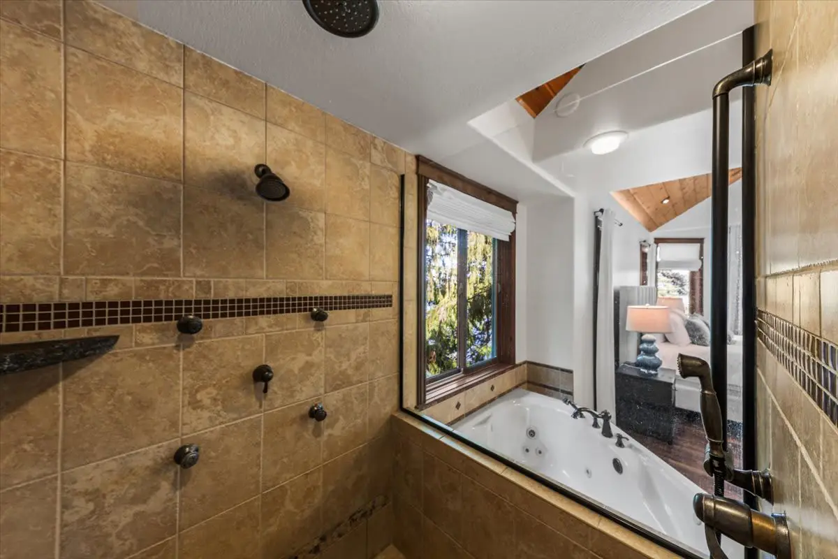 DeJa View - Entire Home