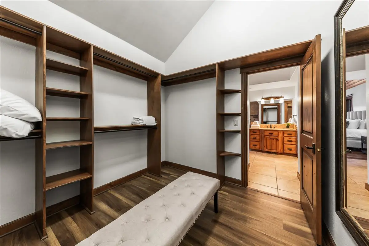 DeJa View - Entire Home