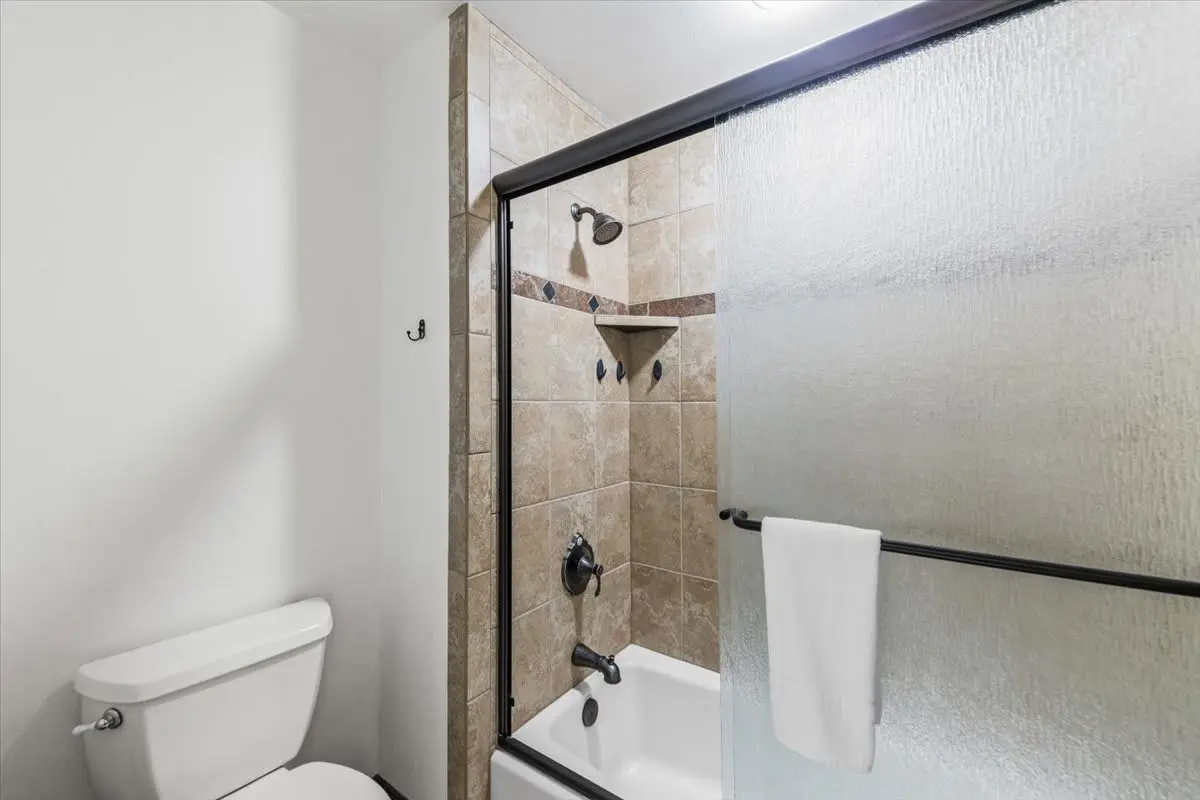 DeJa View - Entire Home