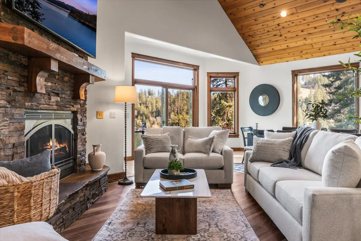 DeJa View - Entire Home