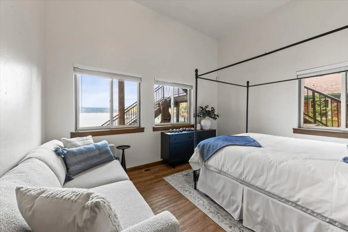 DeJa View - Entire Home