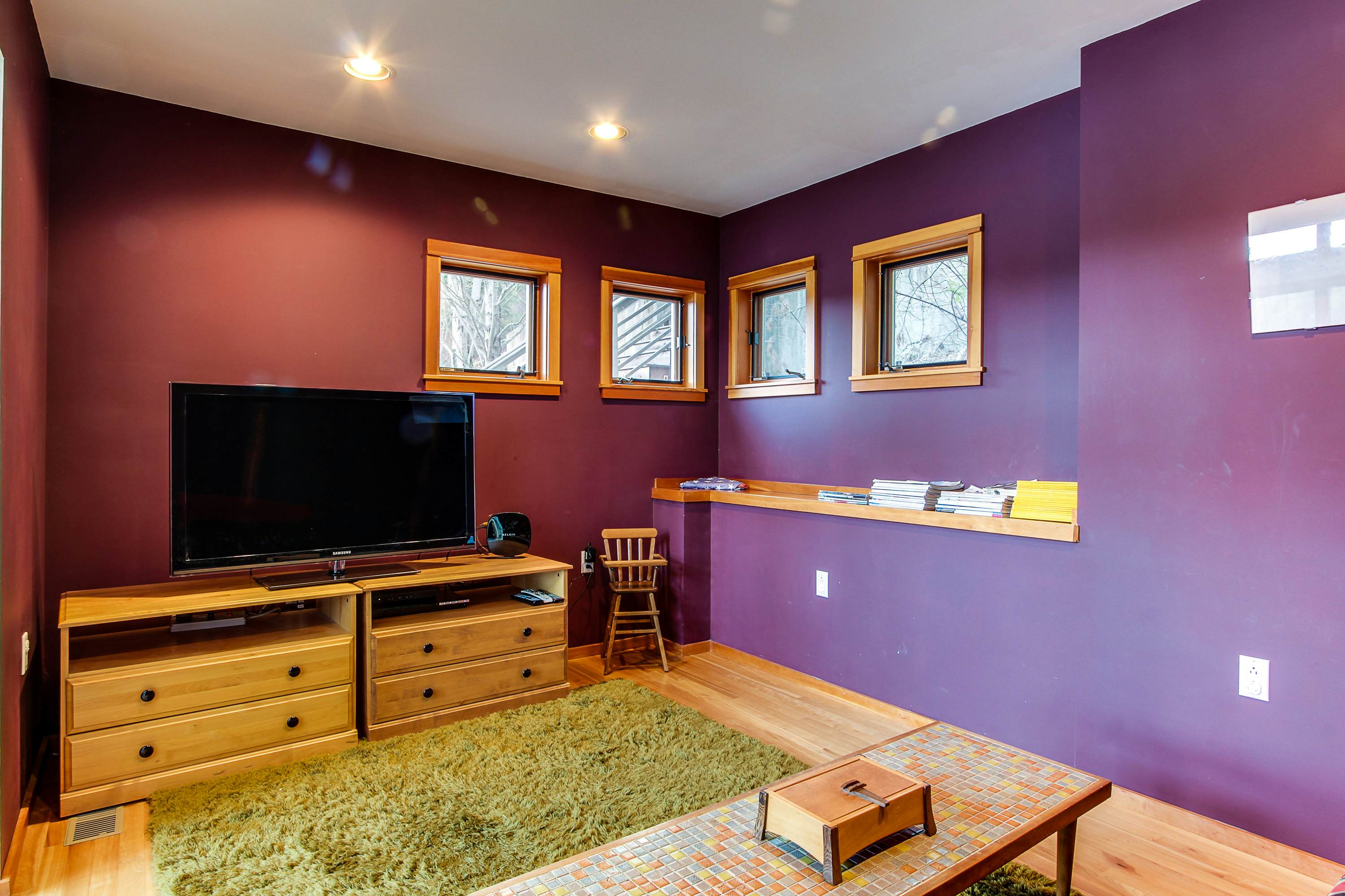 Gorgeous Lakefront Retreat