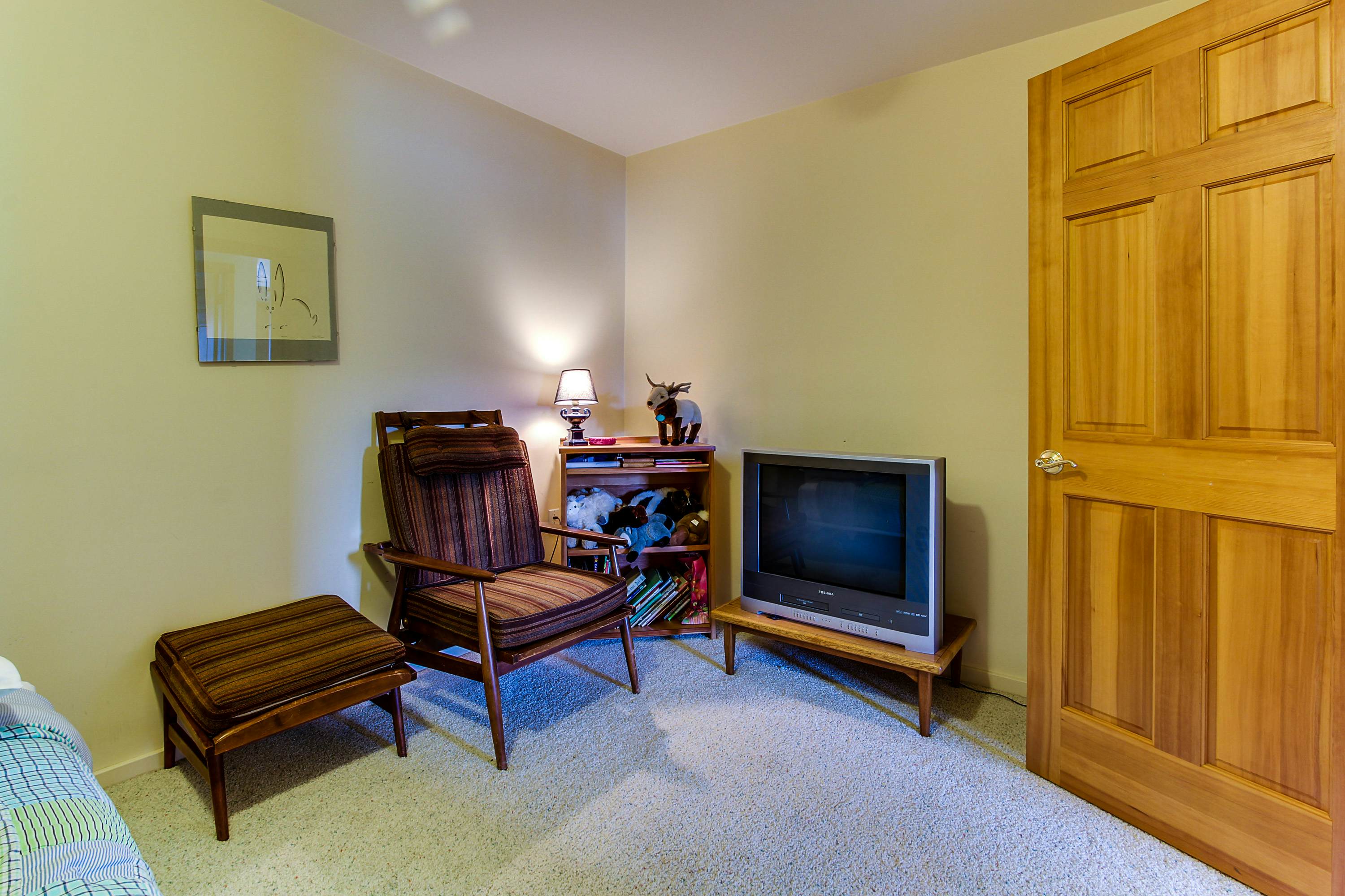 Gorgeous Lakefront Retreat