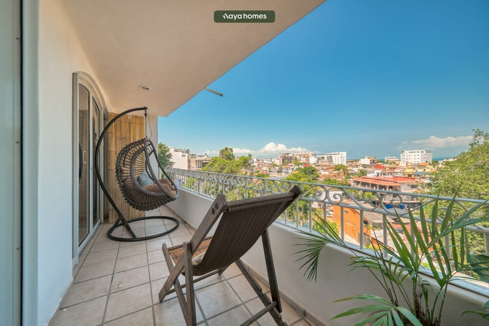 2BR Condo - Dipping Pool - Outstanding View