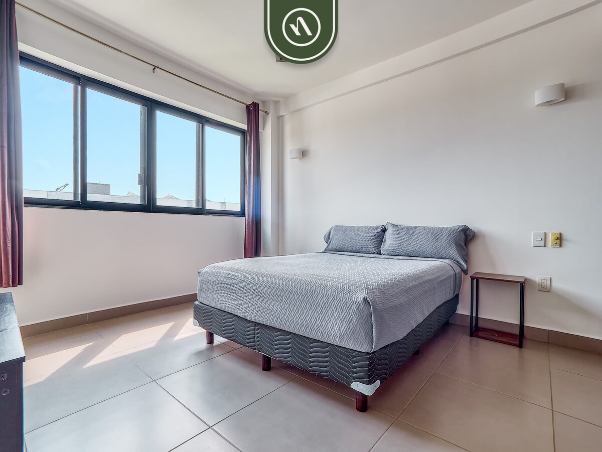 2BR Condo with Private Terrace - Near to the Beach