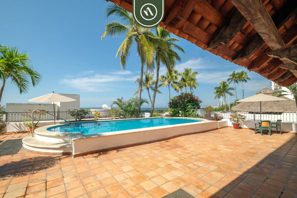 One Beach Street 310 - Amazing 2 BR Condo