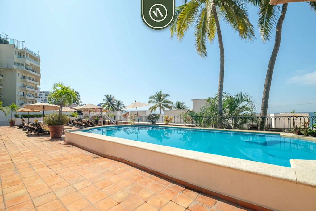 One Beach Street 109