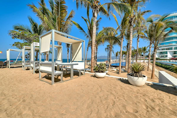 Nuevo Vallarta Luxury Retreat: Garden Patio, BBQ & High-Speed Wi-Fi ✨