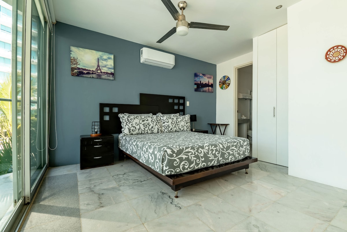 Beachfront Duplex with Multiple Pools - Beachclub