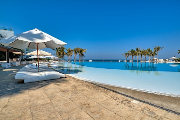 Beachfront Duplex with Multiple Pools - Beachclub