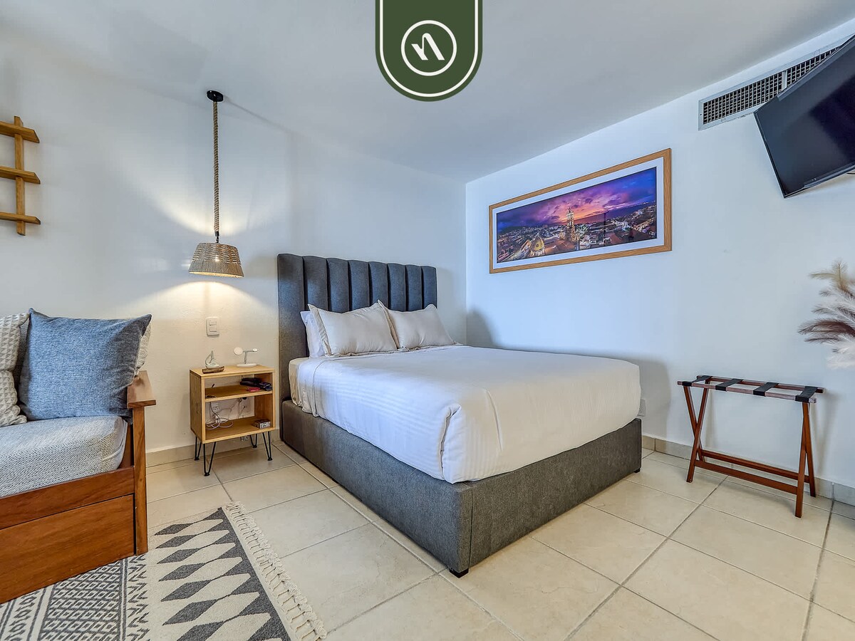 Oceanview 1 BR Condo 3 Min Away to the Beach