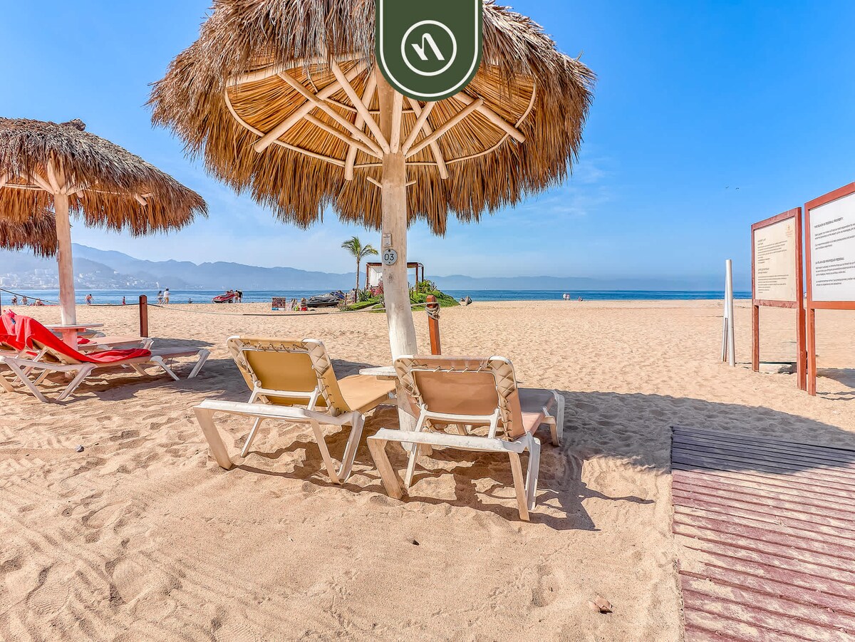 Oceanview 1 BR Condo 3 Min Away to the Beach