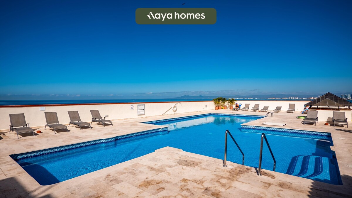 Beach Front Building 2Br Condo-Balcony-Beach-Pool