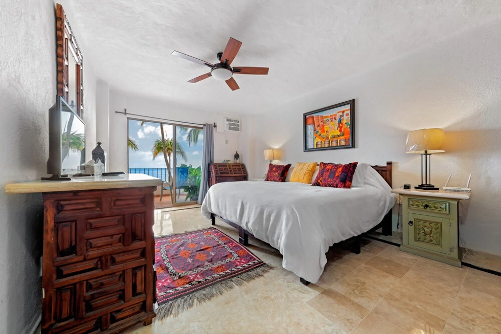 212 Vista del Sol