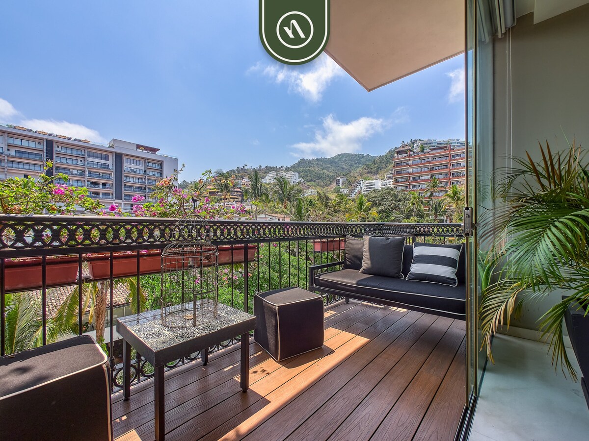 Luxury 1 BR Condo in Pier 57 - Infinity Pool