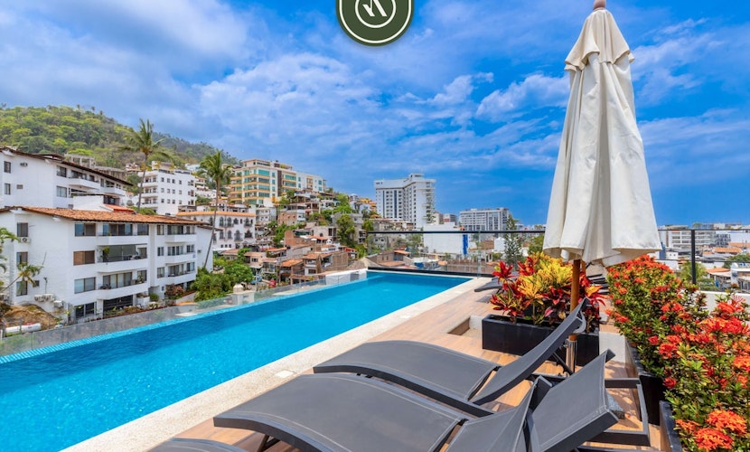 2 BR Condo in Romantic Zone - Pool - Terrace