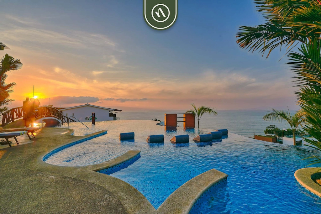 Residences by Pinnacle 207