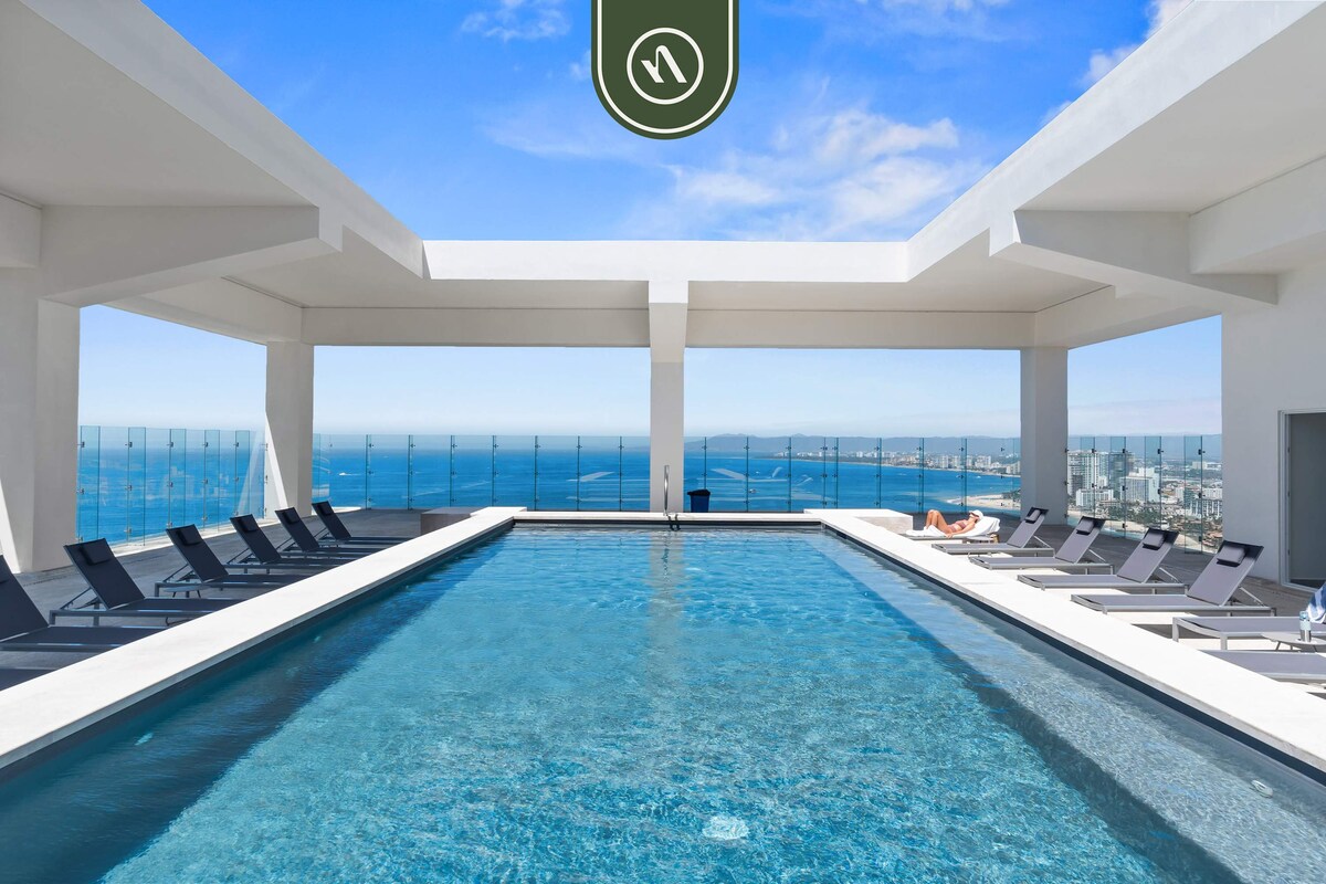 Luxury Oceanfront 3 BR Penthouse - Beach