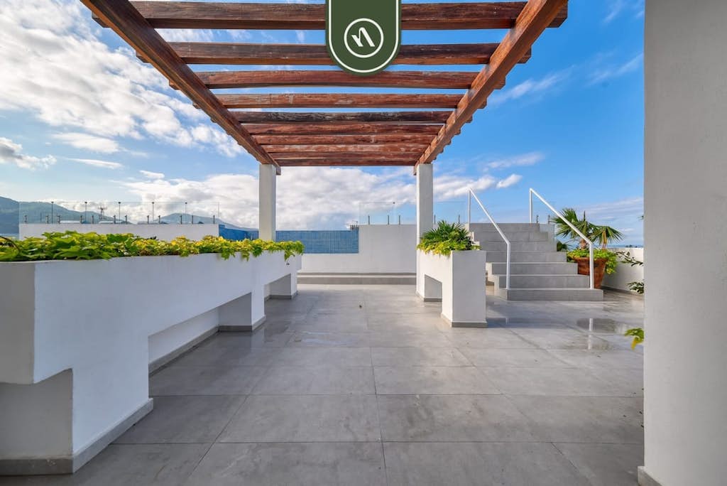 Equipped 2BR Condo in Versalles - Pool - King Bed