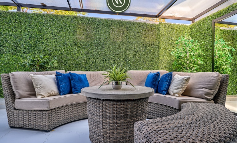 Modern 2BR Condo in Old Town - Private Terrace