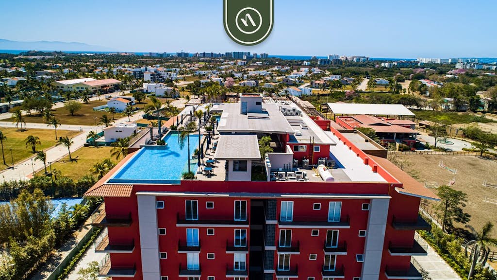 Cozy Apt with Private Terrace - Pool - King Beds