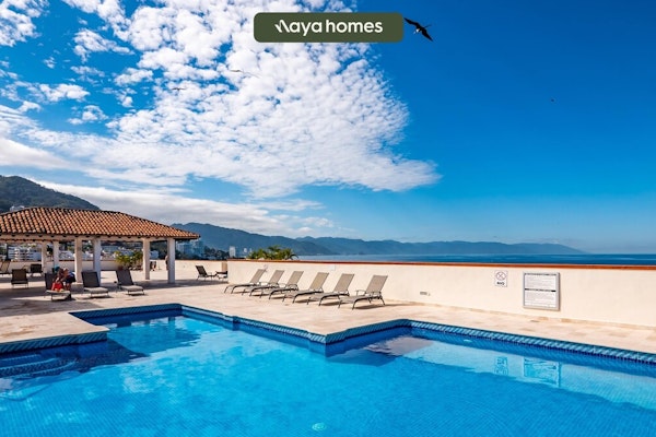 Ocean view 2Br Condo-Balcony-Beach-Pool - 305