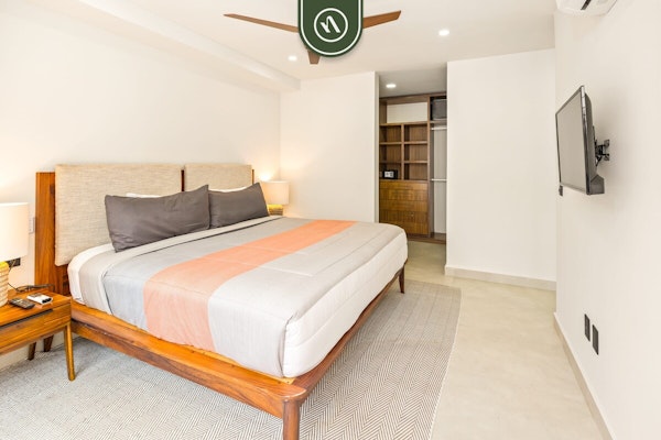 Amazing 2BR Condo in Romantic Zone - Rooftop Pool