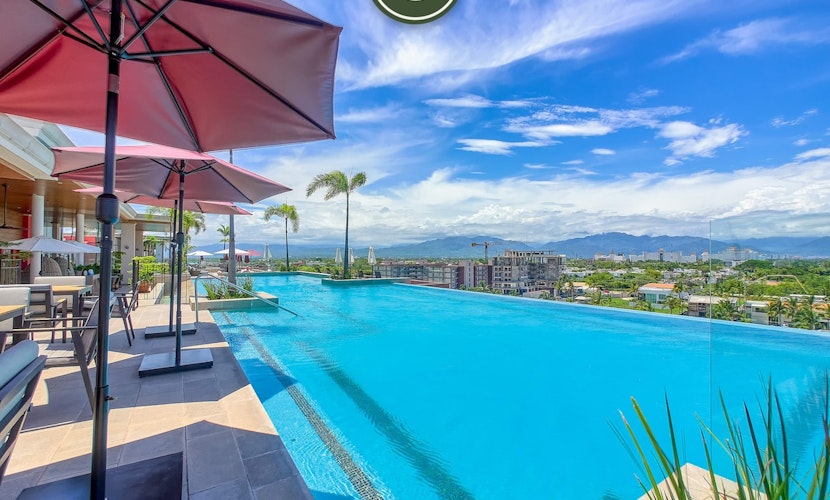 2BR Penthouse in Nuevo Vallarta - Terrace - Pool