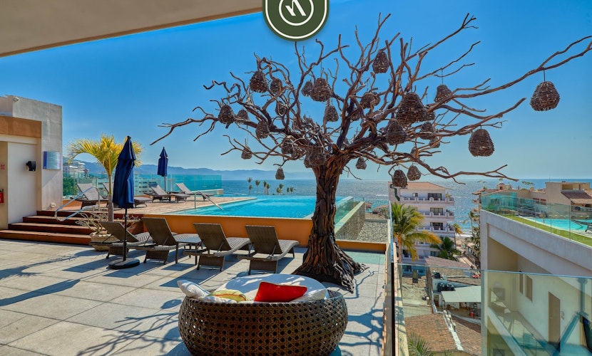 1 BR Condo in Romantic Zone - Amazing Rooftop Pool