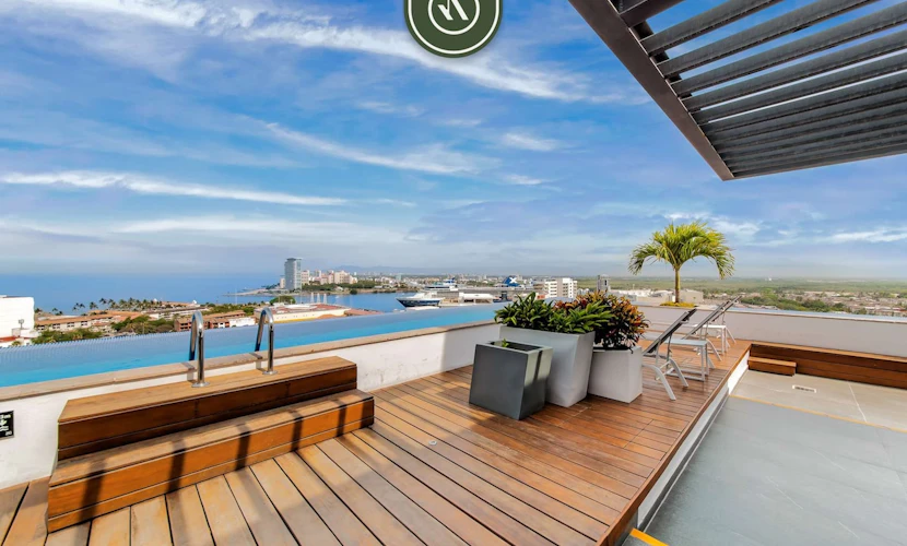 Equipped 1BR Condo with Private Balcony - Pool