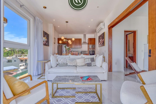 Great Design 1BR Condo - Rooftop pool