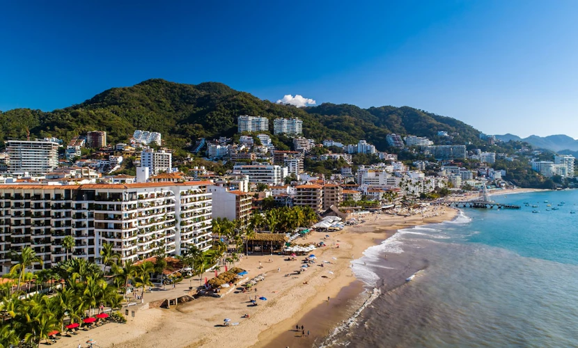 Ocean view 2Br Condo-Balcony-Beach-Pool - 303