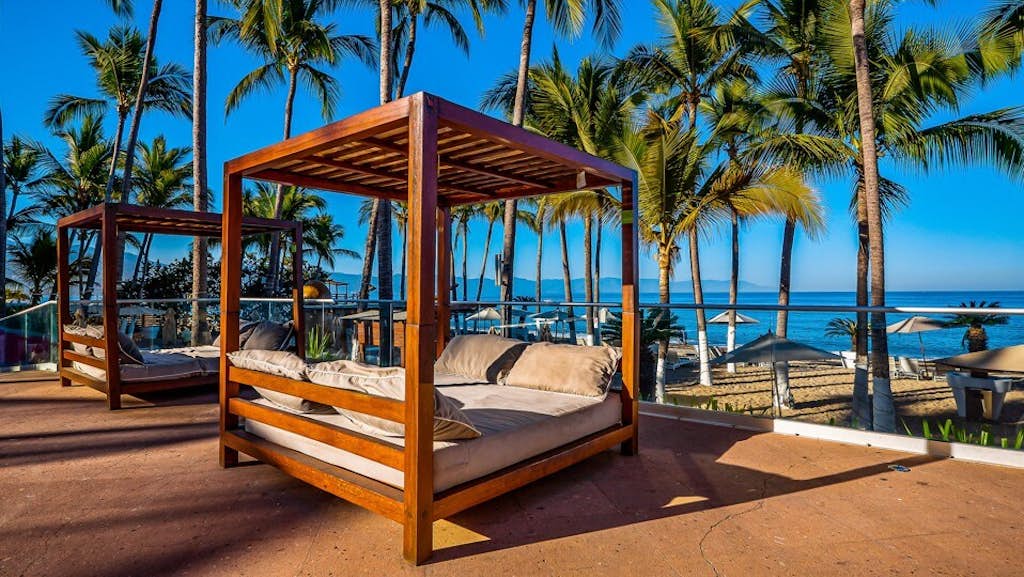 Puerto Vallarta 704-Icon 2 | 3BR/3BA | Pool & Beach