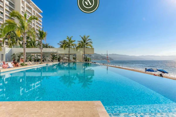 Amazing Apt with Ocean View - King Bed