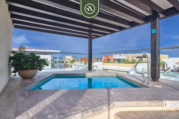 Amazing 1 BR Condo - Zona Romantica - Rooftop Pool