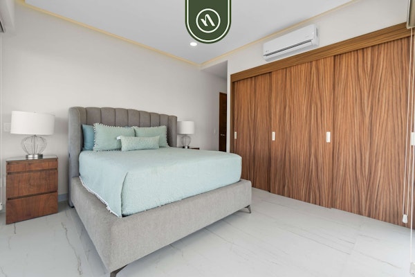 Tropical 2 BR Retreat - Close to the Beach - Pool