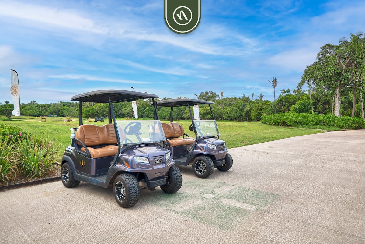 Amazing 2BR Condo - Lagoon Pool, Golf