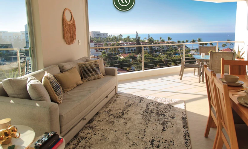 Ocean view 2BR Condo - Private Terrace - Beach