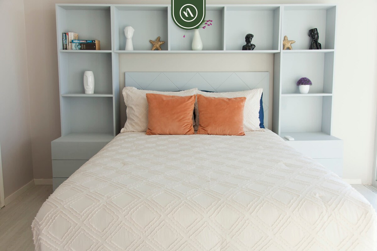 Ocean view 2BR Condo - Private Terrace - Beach