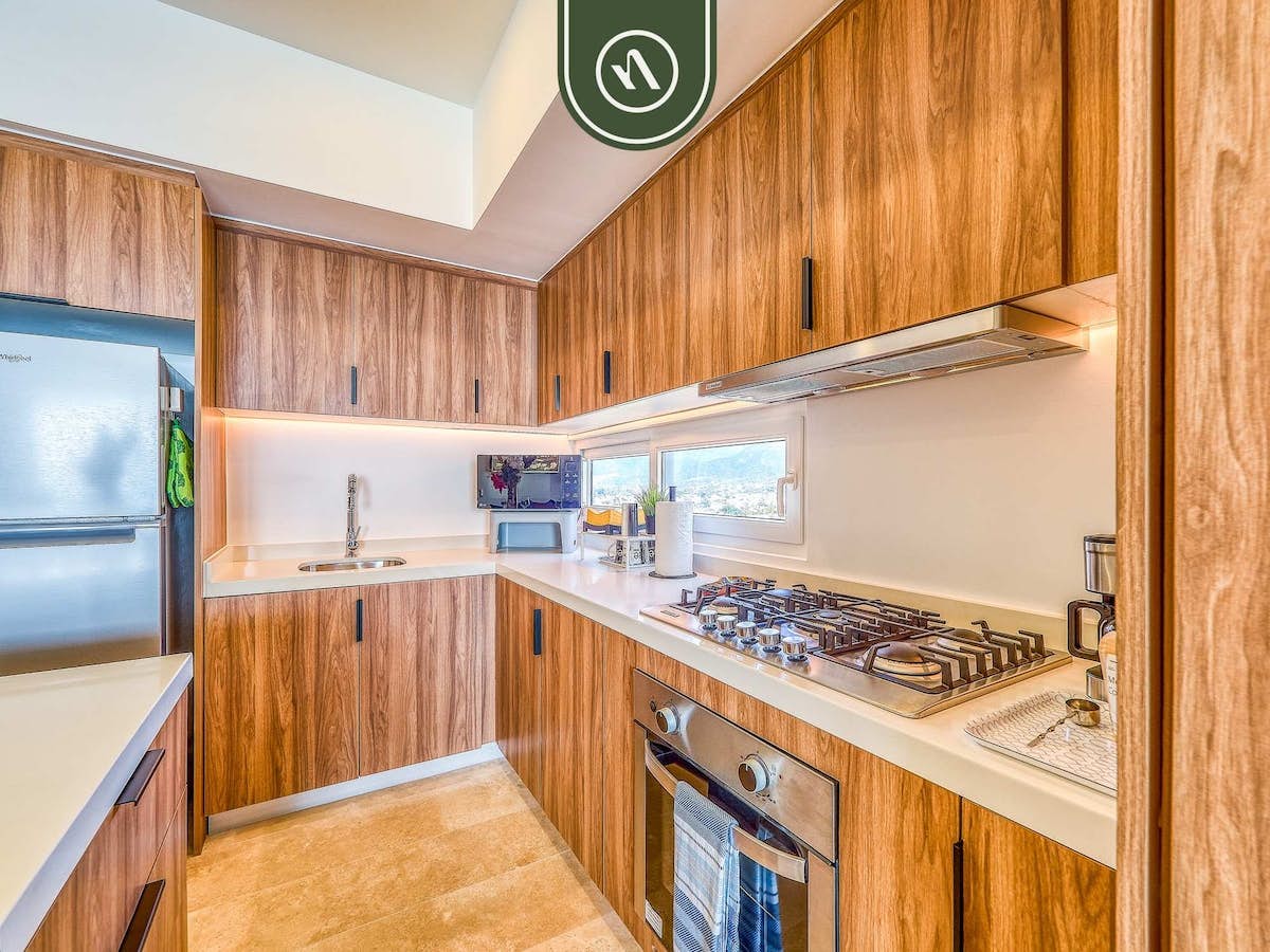 Harbor 171 Unit 1009