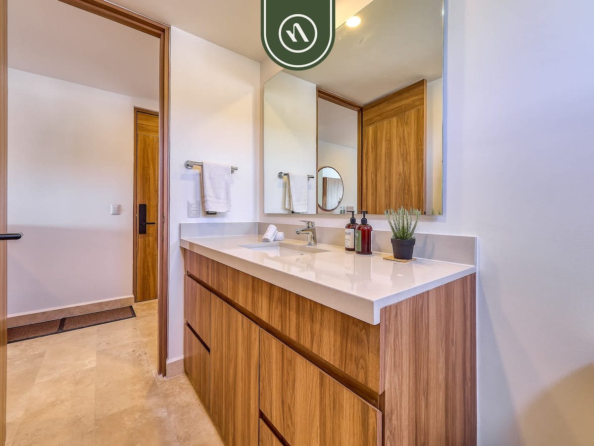 Harbor 171 Unit 1009