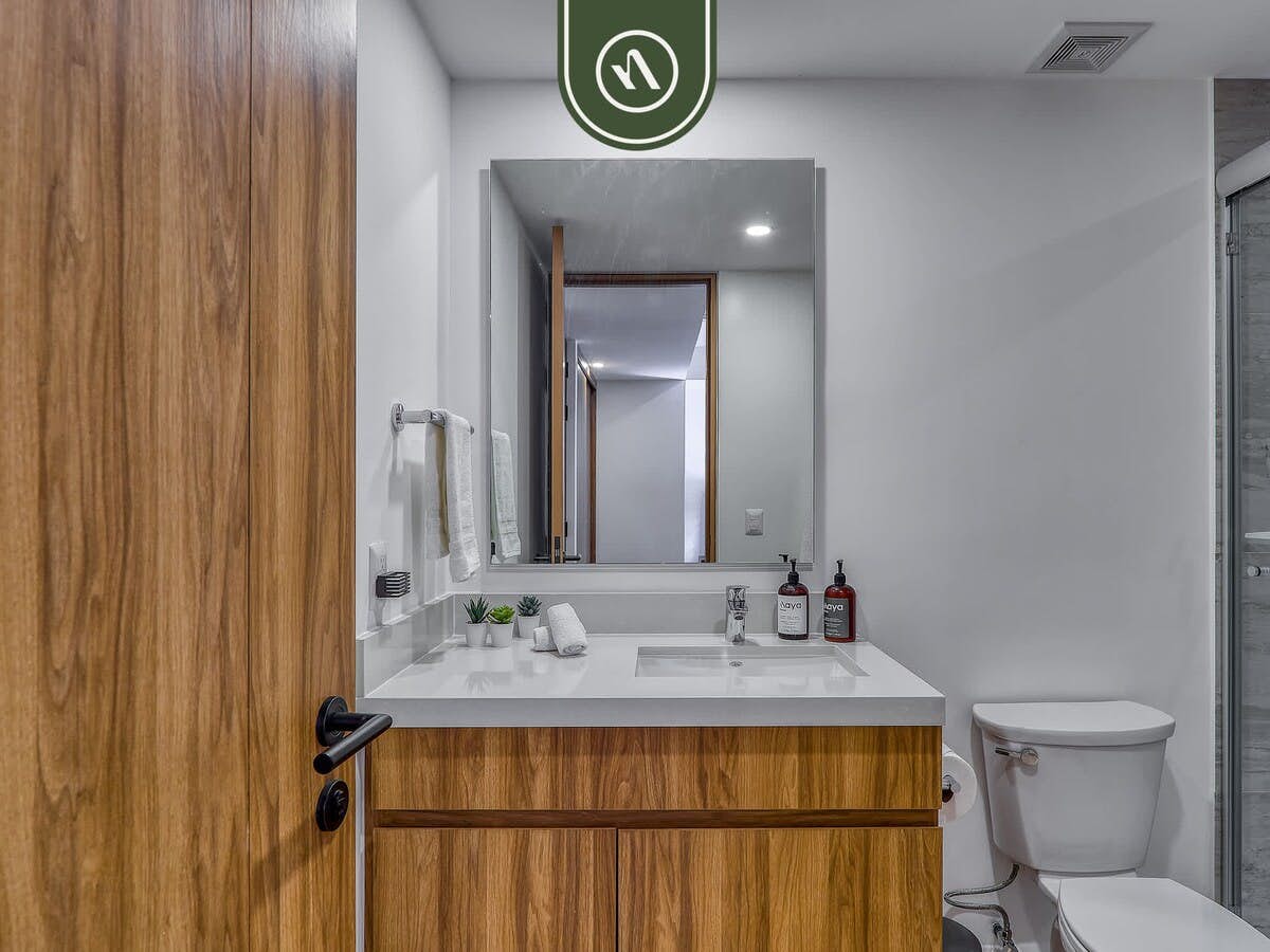 Harbor 171 Unit 1009