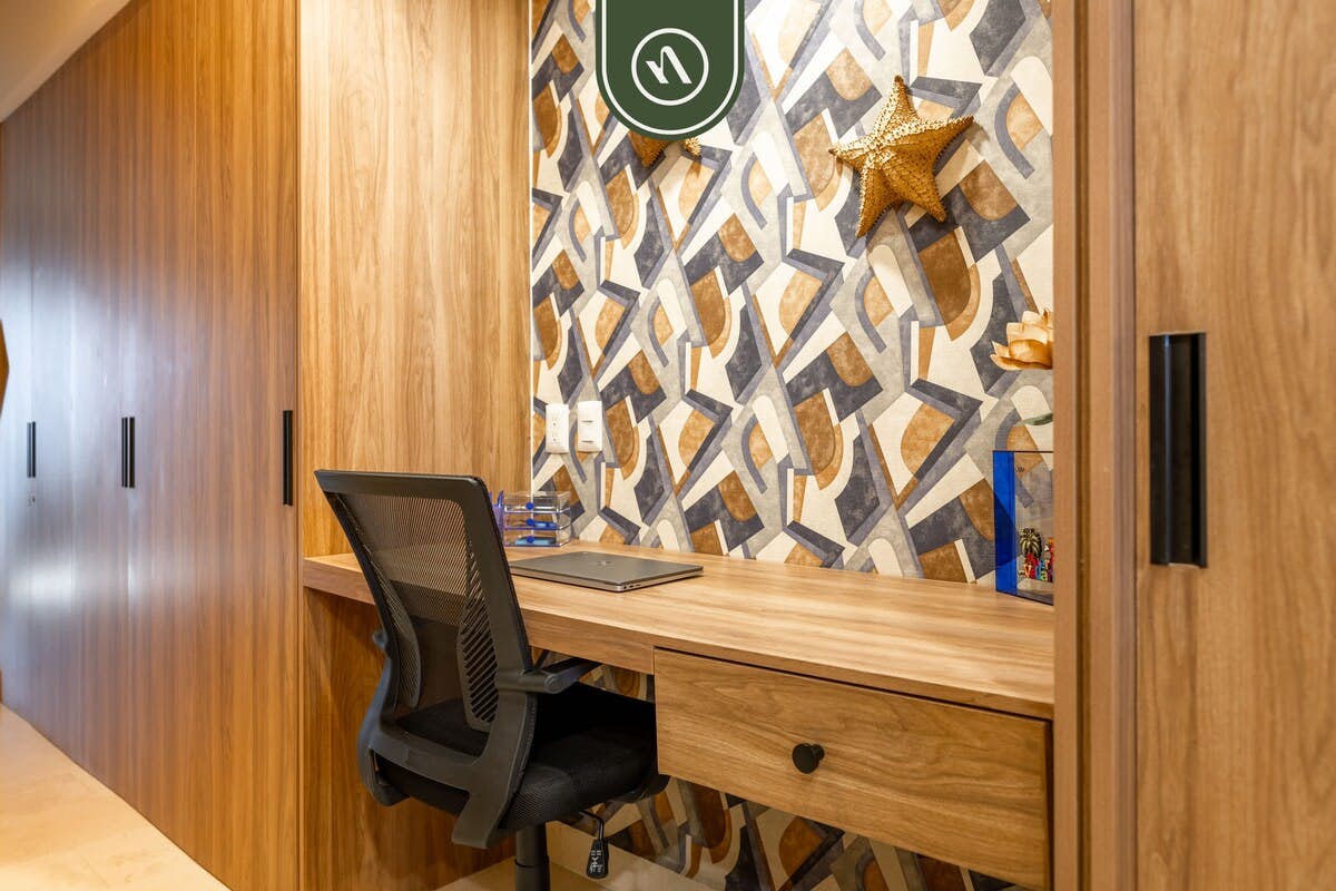 Harbor 171 North Tower 804