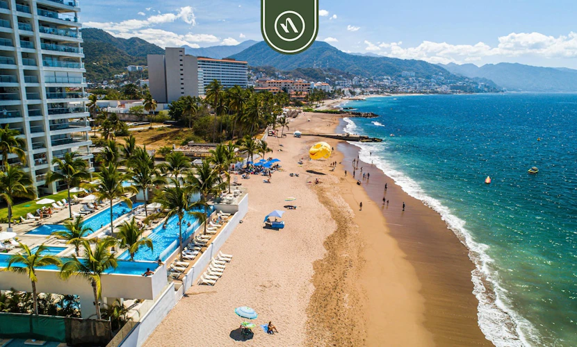 Luxury Beachfront 1BR Condo 8 Pools + Rooftop Jacuzzi Harbor 171