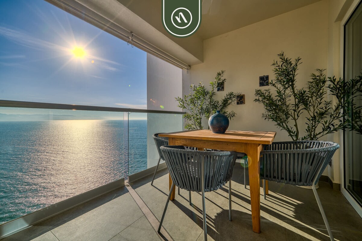 Amazing Oceanfront 1BR Condo - Rooftop Pool