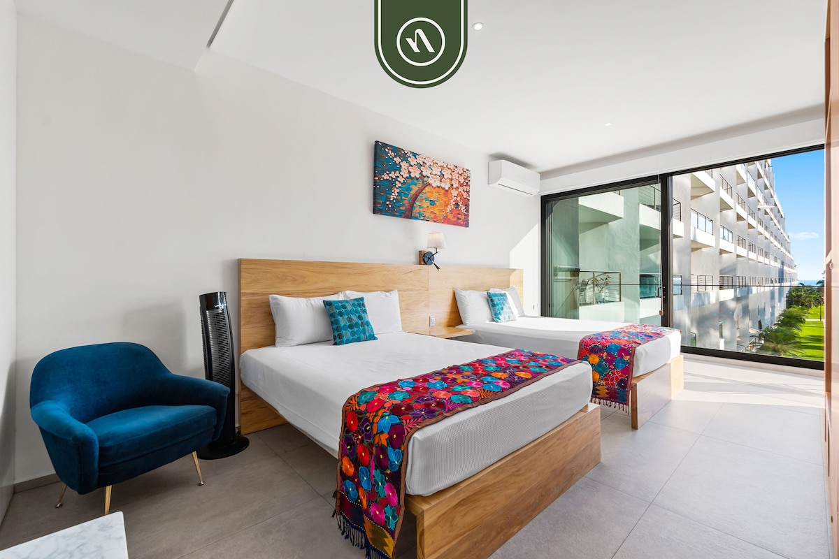 Oceanview 1 BR Condo with Private Beach - Pools