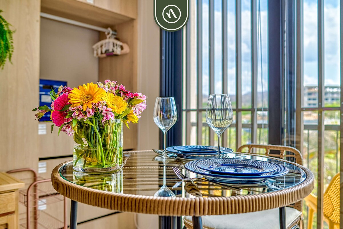 Brand New Studio - 2 Min to Beach - Rooftop Pool