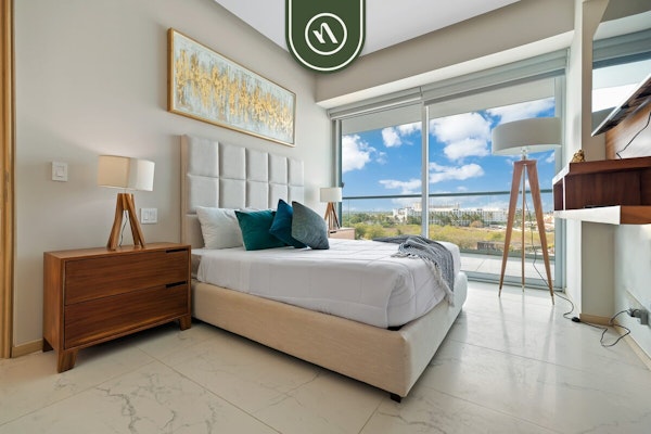 New 2BR APT - Beach Access - Pool - GYM - Jacuzzi