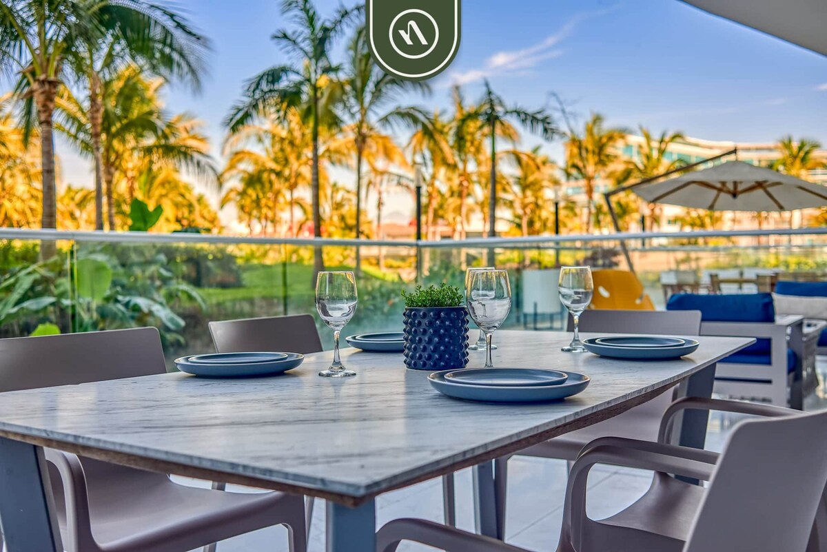 Oceanfront 2BR Condo - Pool - Cevicheria - Beach